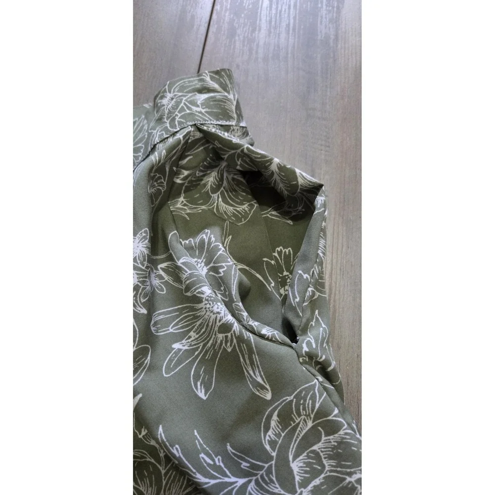 Handmade Vintage Sage Green Floral Shorts With Zipper Closure & Pockets Women S